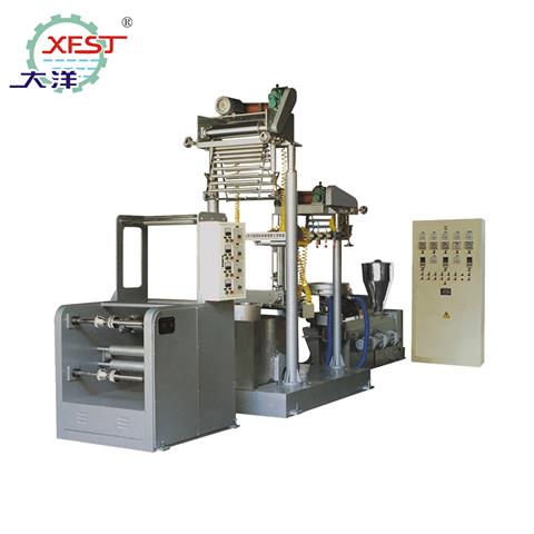 PVC heat shrinkable film blowing machine(with rotating die head and auto double winding)